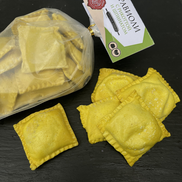 Равиоли "С сыром рикотта и шпинатом" ручной лепки 500 г замороженные