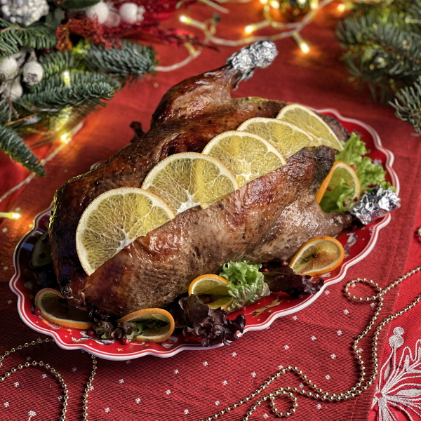 ПРЕДЗАКАЗ - Утка фаршированная картофелем и грибами (весовая) п/ф для запек.