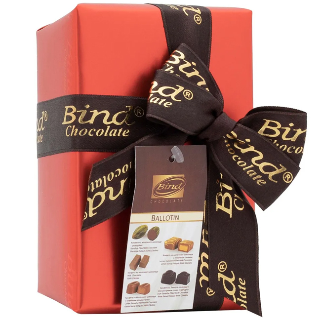 Набор шоколадных конфет "Красная подарочная упаковка" 110 г BIND